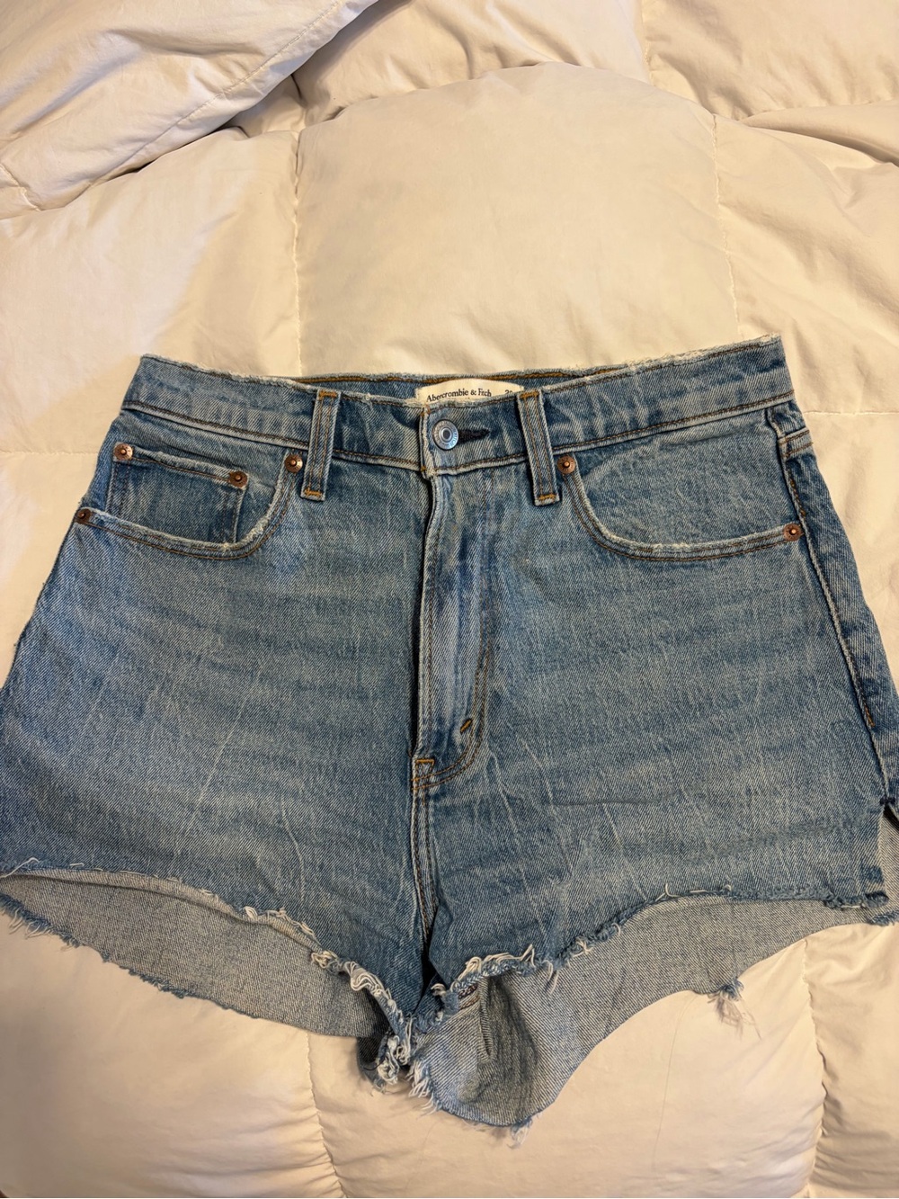 Abercrombie curve love mom short